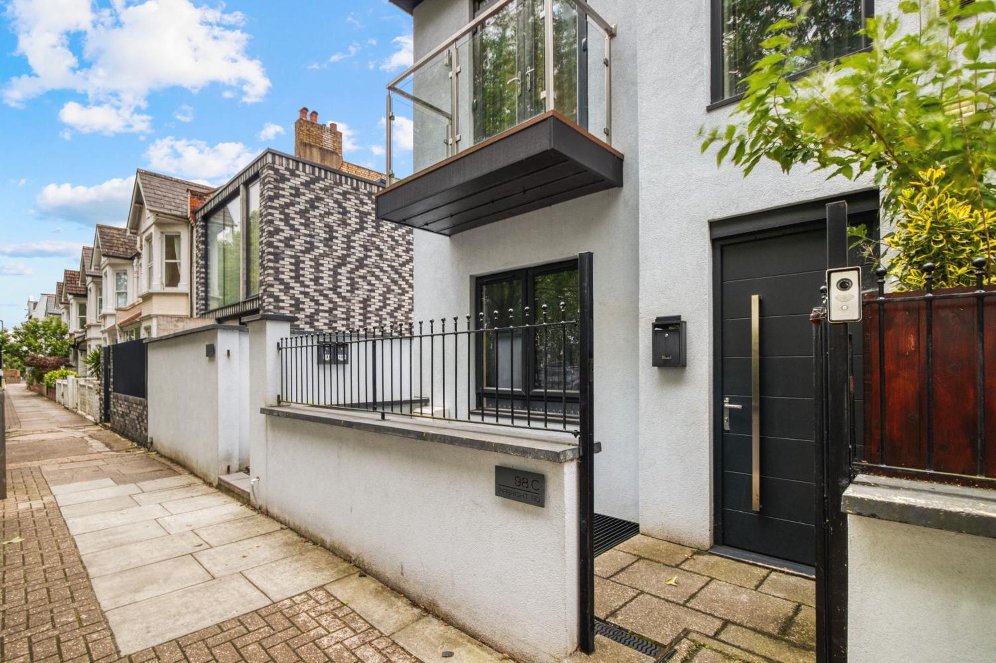 فيلا 2 Bed 2 Bath Balcony View Wimbledon Tennis لندن المظهر الخارجي الصورة